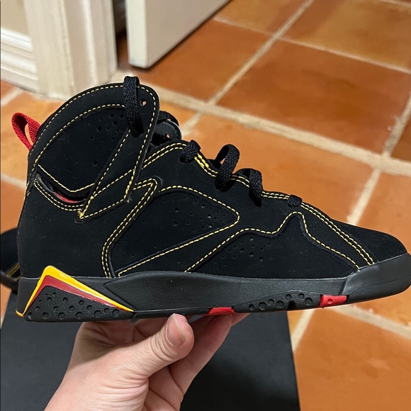 Kids Jordan 7 Retro “Citrus” Black, citrus, & varsity red - Picture 3 of 6